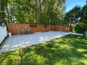Spacious 5BR house in Brossard and Free parking